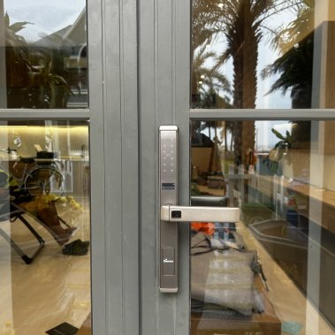 Khóa thông minh cửa nhôm sắt chống nước DEMAX EL588 GS LUX