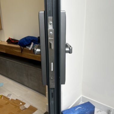 Khóa thông minh cửa nhôm sắt chống nước DEMAX EL688 GS LUX APP WIFI