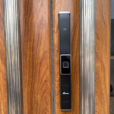 Khóa thông minh cửa nhôm sắt chống nước - tay nắm DEMAX EL688 SD APP WIFI