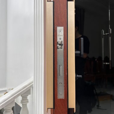 Khóa thông minh tự động cửa nhôm sắt chống nước DEMAX SL801 YB APP WIFI