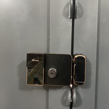 Khoá vân tay cửa cổng chống nước DEMAX SL608 AC APP