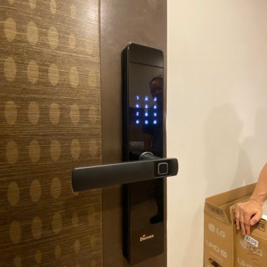 Khóa vân tay thông minh DEMAX EL622 BL APP WIFI