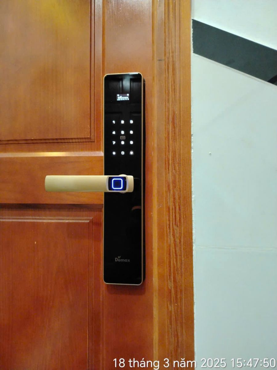 Khóa vân tay thông minh DEMAX EL-C622 CG APP WIFI