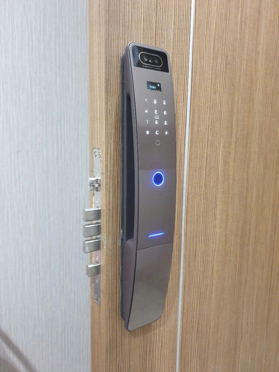 Khóa điện tử thông minh Demax EL910 MB Remote – Công nghệ nhận diện khuôn mặt 3D