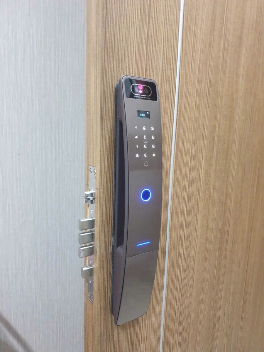 Khóa điện tử thông minh Demax EL910 MB – Công nghệ nhận diện khuôn mặt 3D